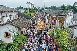 指导亲自教学！凯帕数据：3次扑救2次高球拦截，评分7.8全场最高